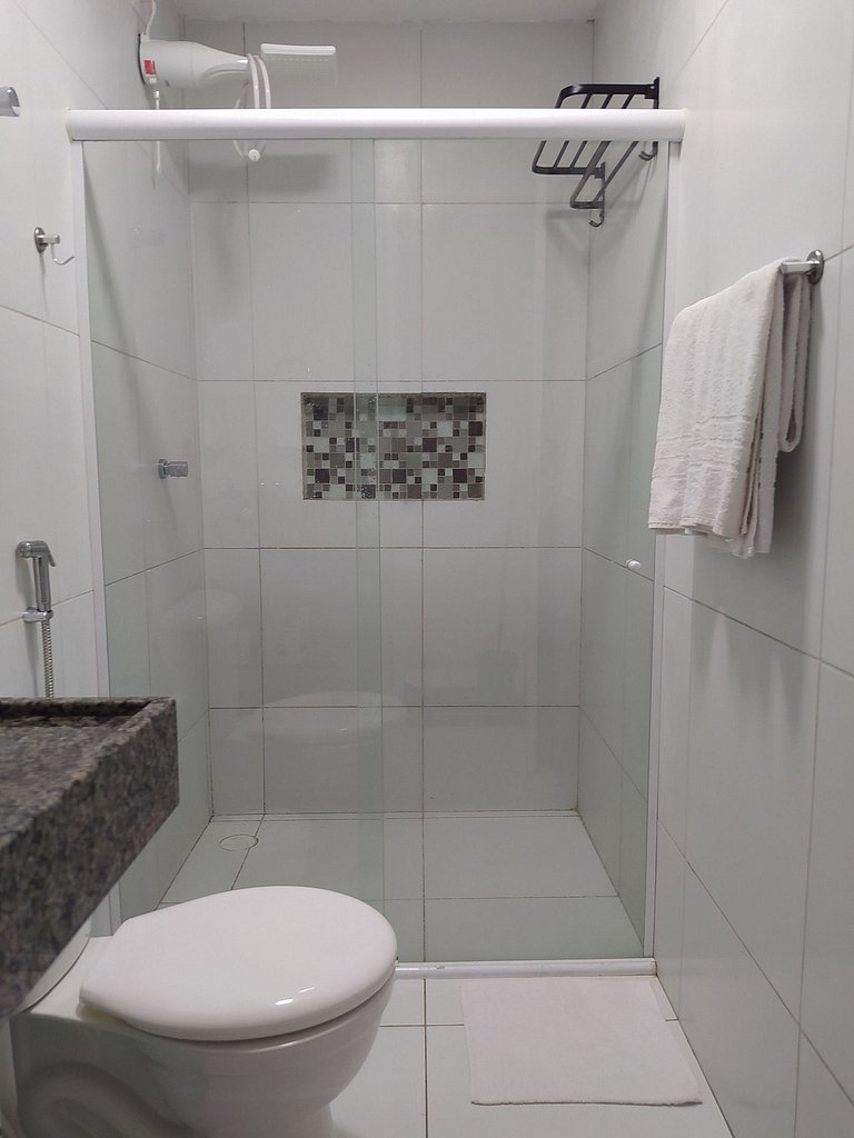 Kitnet ótima localização em Garanhuns (103)